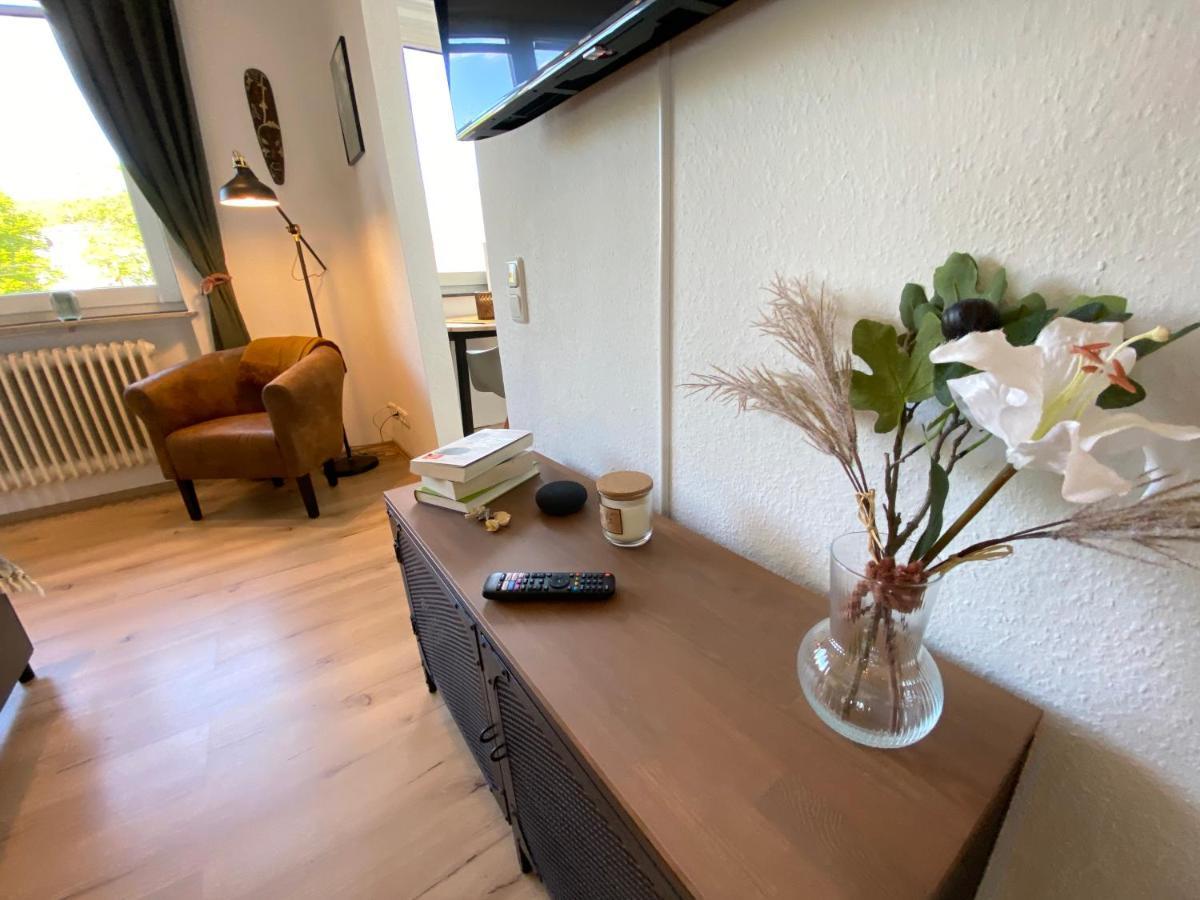 Urban Jungle Apartment In Kassel + Netflix ภายนอก รูปภาพ