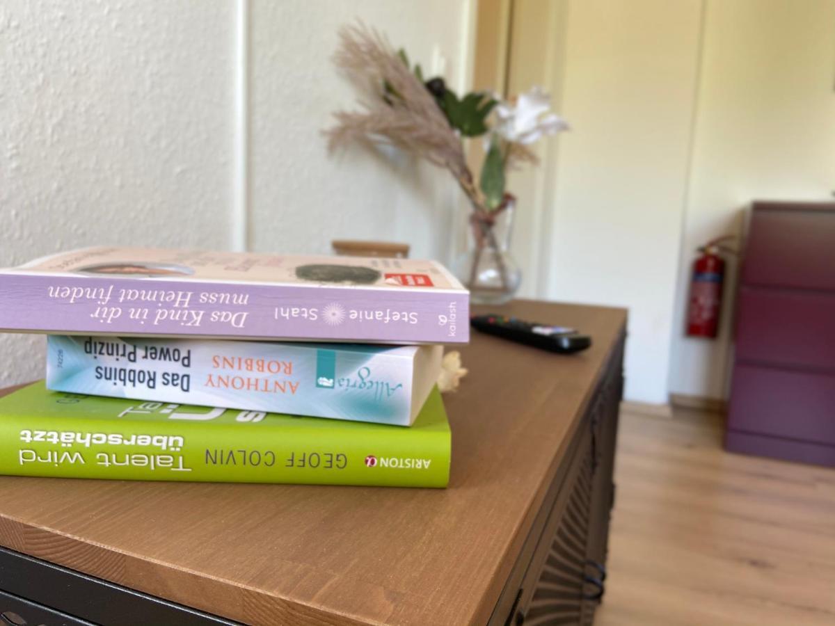 Urban Jungle Apartment In Kassel + Netflix ภายนอก รูปภาพ
