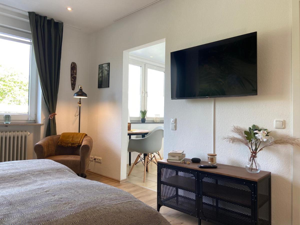 Urban Jungle Apartment In Kassel + Netflix ภายนอก รูปภาพ